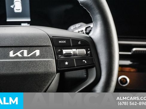Used 2026 Kia Sportage EX FWD image 23