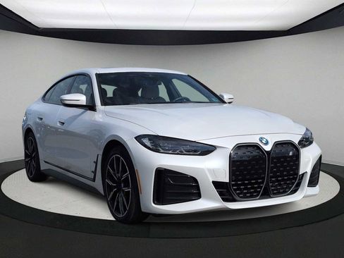 Certified 2022 BMW i4 eDrive40 w/ M Sport Package RWD image 2