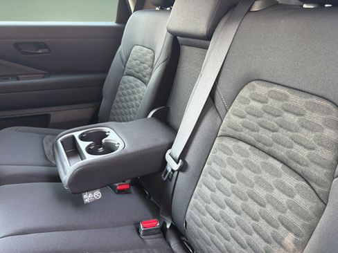 New 2026 Nissan Pathfinder SV AWD/4WD image 18