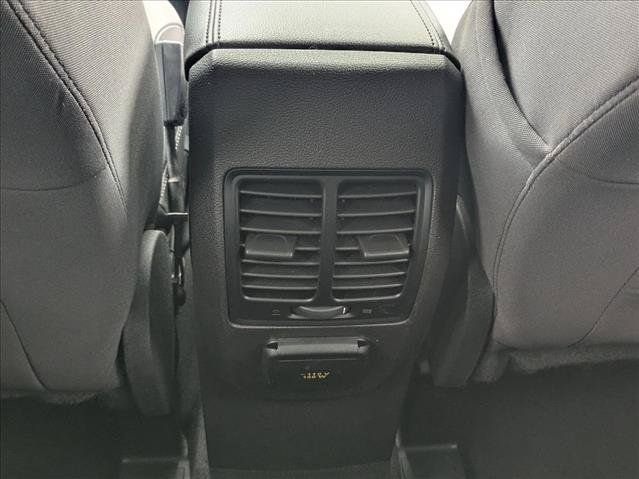 Used 2016 Ford Escape SE w/ Equipment Group 201A FWD image 16