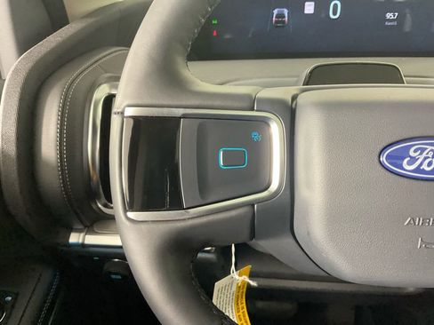 New 2026 Ford Expedition Platinum image 26