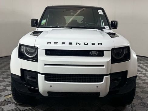 New 2026 Land Rover Defender 110 X-Dynamic SE image 9