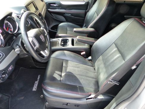 Used 2017 Dodge Grand Caravan GT FWD image 14