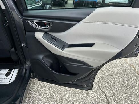 Used 2023 Subaru Forester Premium AWD/4WD image 27