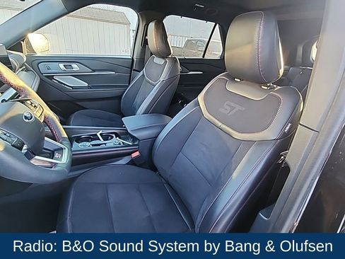 Used 2025 Ford Explorer ST image 11