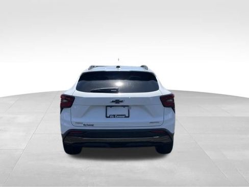Certified 2025 Chevrolet Trax ACTIV w/ Driver Confidence Package FWD image 4
