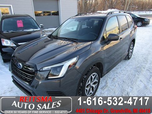Used 2024 Subaru Forester Premium w/ POP Package 1 image 1