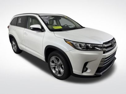 Used 2017 Toyota Highlander FWD V6