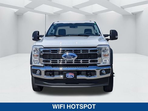 New 2025 Ford F550 4x4 Regular Cab Super Duty image 9