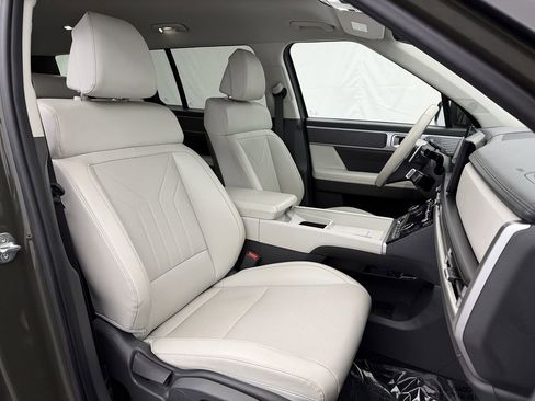 Used 2024 Hyundai Santa Fe SEL image 32