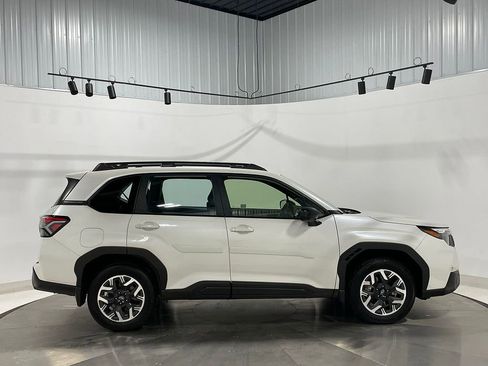 Used 2025 Subaru Forester Base image 10