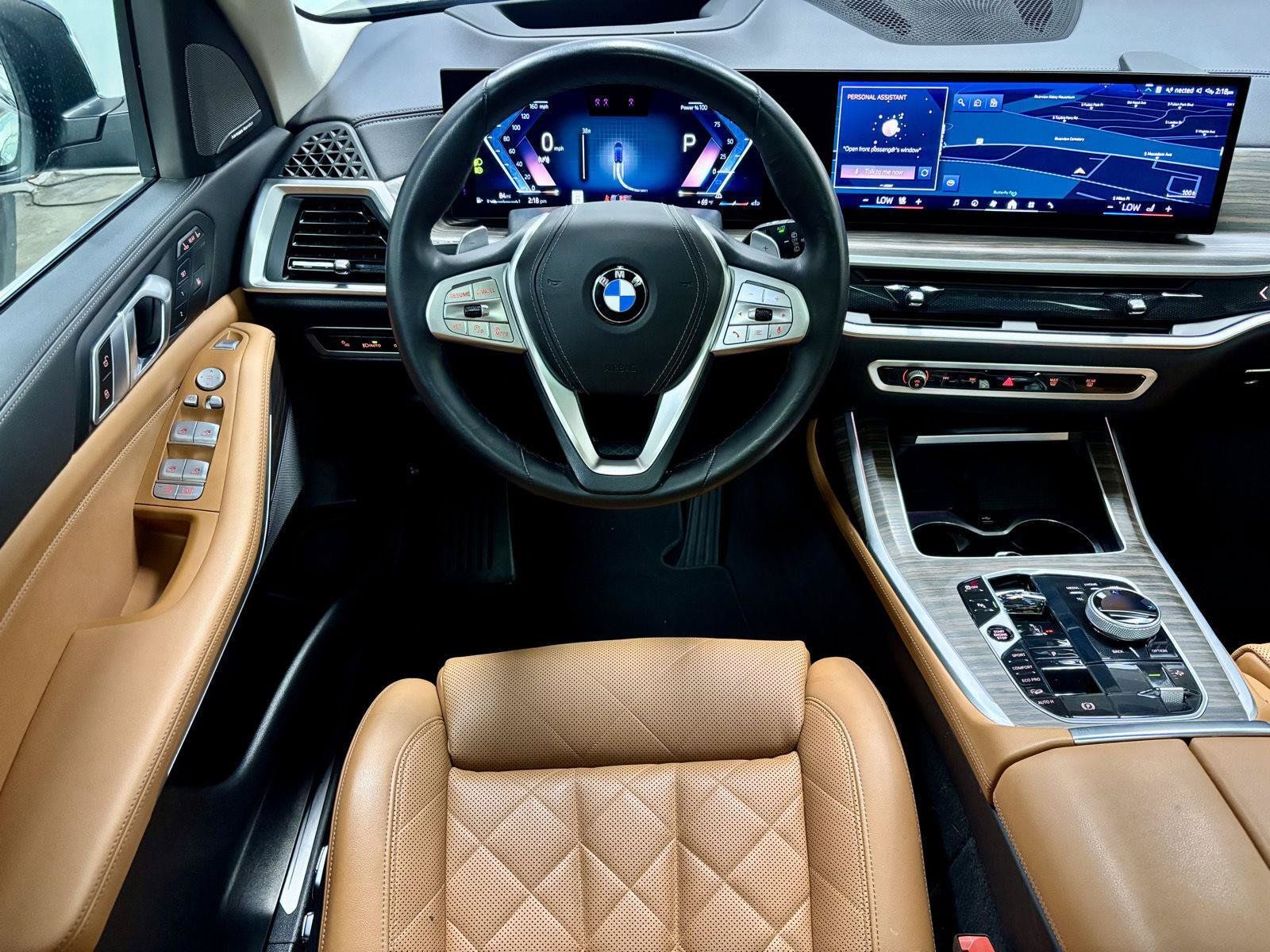 Used 2024 BMW X7 xDrive40i AWD/4WD image 2
