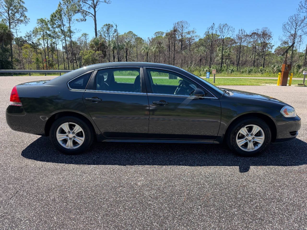 Used 2014 Chevrolet Impala Limited LS FWD image 6