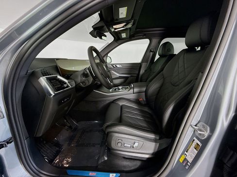 New 2026 BMW X5 xDrive50e w/ Premium Package image 22