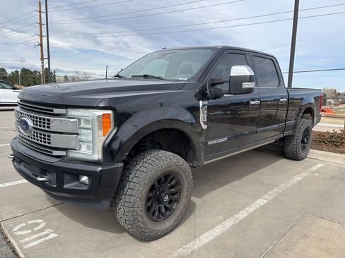 Used 2017 Ford F350 Platinum w/ Platinum Ultimate Package image 2