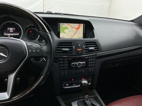 Used 2013 Mercedes-Benz E 550 Coupe image 32