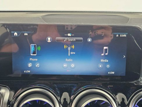 Used 2026 Mercedes-Benz GLB 250 image 24