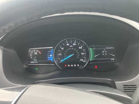 Used 2018 Ford Explorer Limited AWD/4WD image 22
