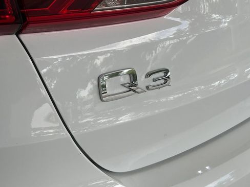 Used 2025 Audi Q3 2.0T Premium AWD/4WD image 17