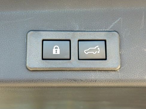 Certified 2025 Subaru Ascent Touring image 13