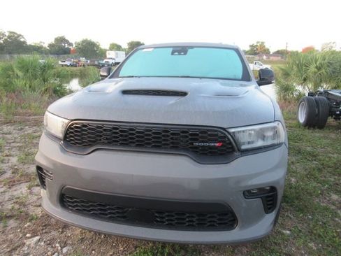 Used 2023 Dodge Durango GT RWD image 2