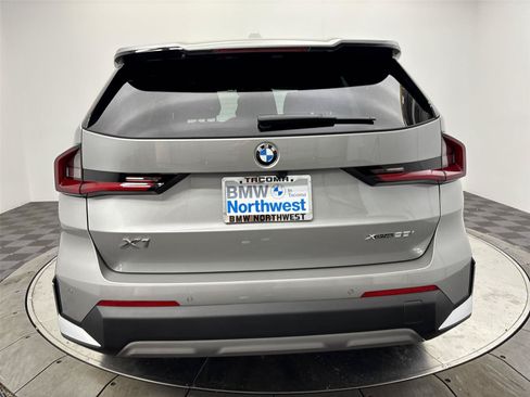 Used 2023 BMW X1 xDrive28i w/ Premium Package AWD/4WD image 15