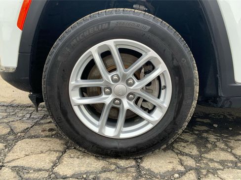 Used 2023 Jeep Grand Cherokee L Laredo w/ Luxury Tech Group I image 30