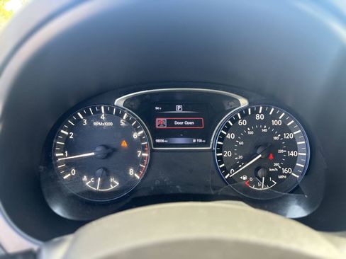 Used 2017 Nissan Altima 2.5 SR FWD image 13