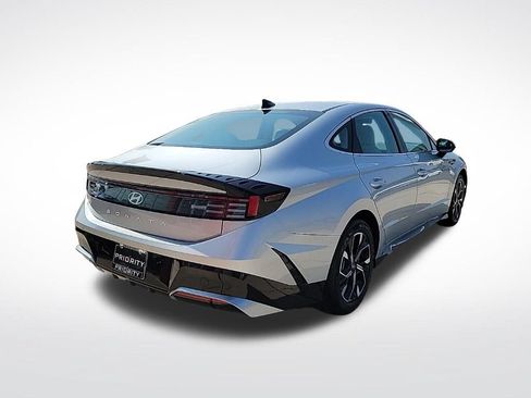 Used 2025 Hyundai Sonata SEL FWD image 4
