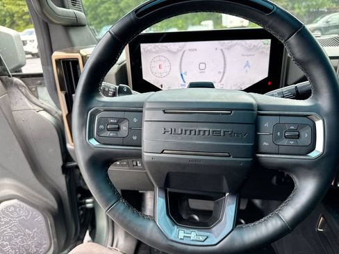 Used 2024 GMC Hummer EV 3X w/ LPO, Illumination Package AWD/4WD image 16