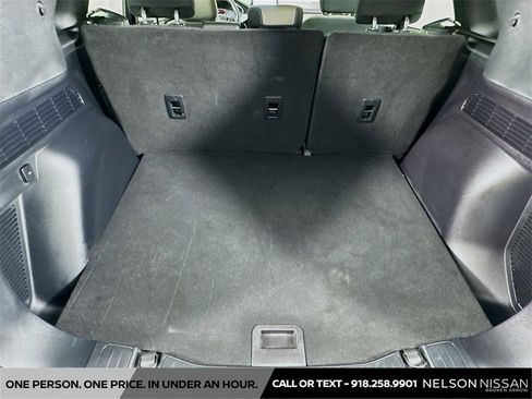 Used 2022 Ford Escape SE w/ SE Sport Appearance Package image 26