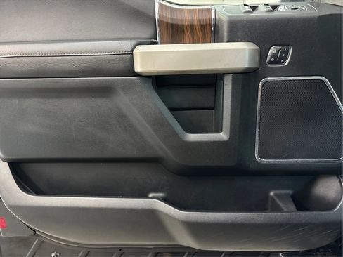 Used 2016 Ford F150 Lariat w/ Equipment Group 502A Luxury AWD/4WD image 24
