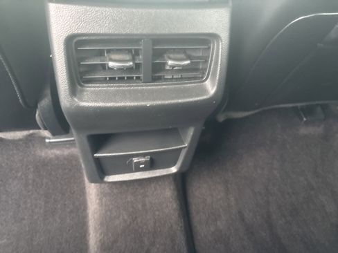 Used 2020 Ford Edge SEL image 14