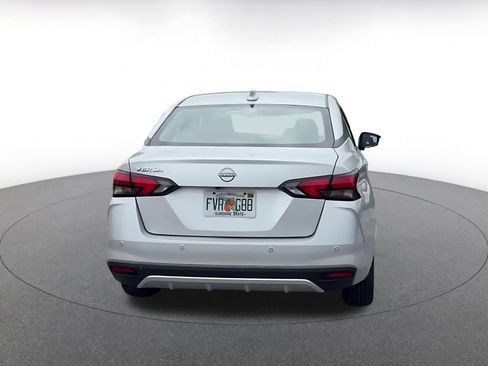 Used 2025 Nissan Versa SV image 12