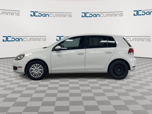 Used 2011 Volkswagen Golf 4-Door FWD image 5