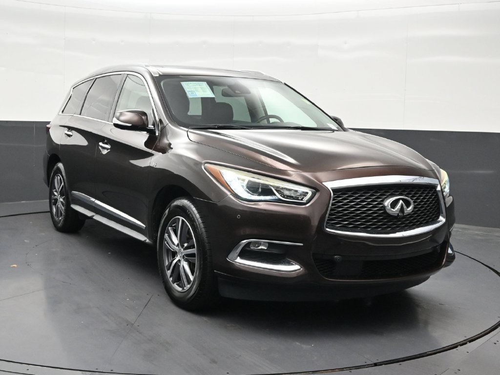 Used 2019 INFINITI QX60 Luxe w/ Essential Package FWD image 8