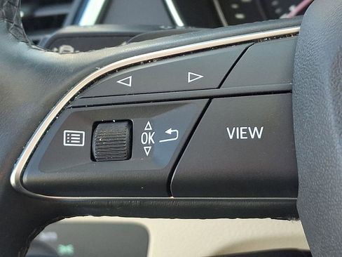 Used 2021 Audi Q5 Premium w/ Convenience Package image 21