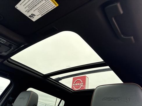 Used 2025 GMC Yukon XL AT4 w/ AT4 Premium Package image 28