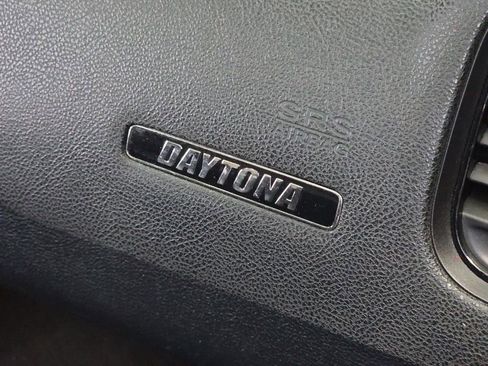 Used 2017 Dodge Charger R/T image 21