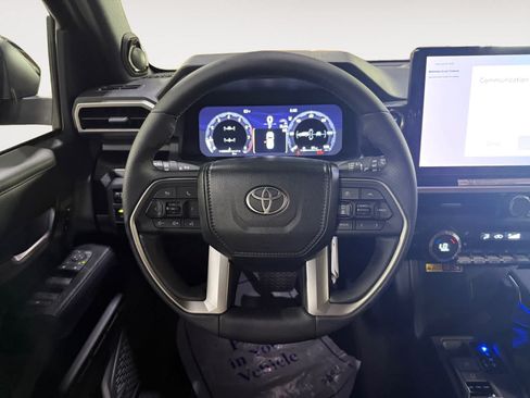 New 2026 Toyota 4Runner Limited AWD/4WD image 14