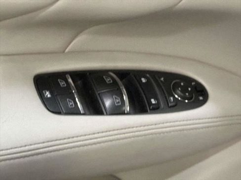 Used 2011 INFINITI M37 x w/ Deluxe Touring Pkg AWD/4WD image 8