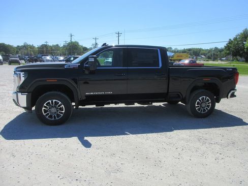 New 2026 GMC Sierra 2500 SLE w/ SLE Value Package; AWD/4WD image 10