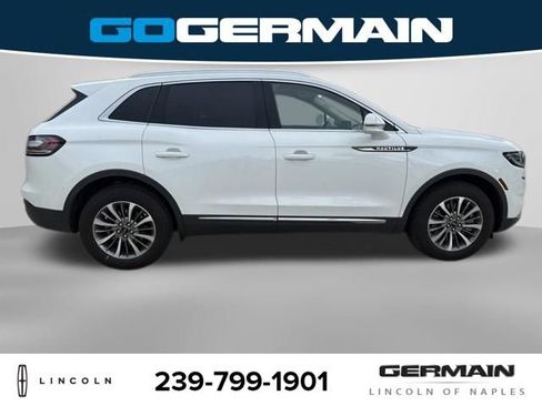 Used 2023 Lincoln Nautilus FWD w/ Premium Package image 8