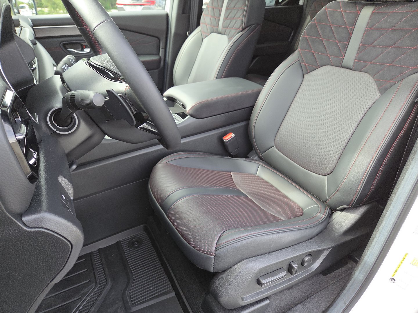 Certified 2026 Honda Pilot Black Edition image 25