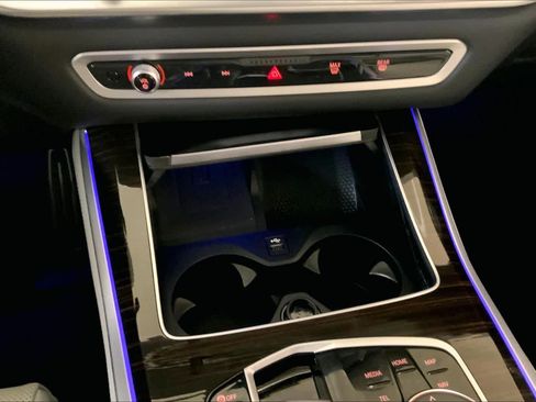 Used 2025 BMW X5 xDrive40i w/ M Sport Package image 34