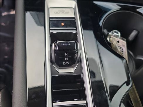 New 2026 Volkswagen Atlas SE image 22