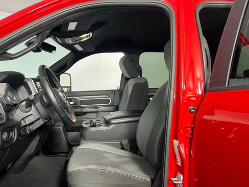 Used 2024 RAM 2500 Big Horn w/ Bed Utility Group image 18