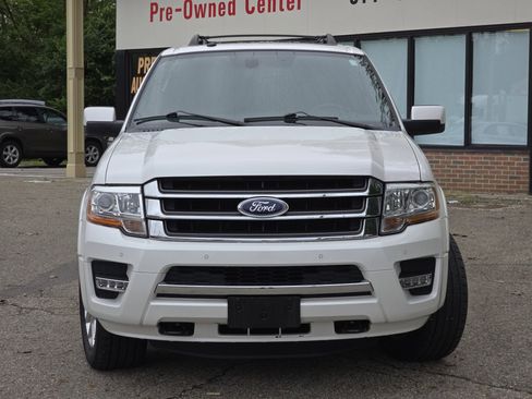 Used 2016 Ford Expedition EL Limited w/ Equipment Group 301A AWD/4WD image 2
