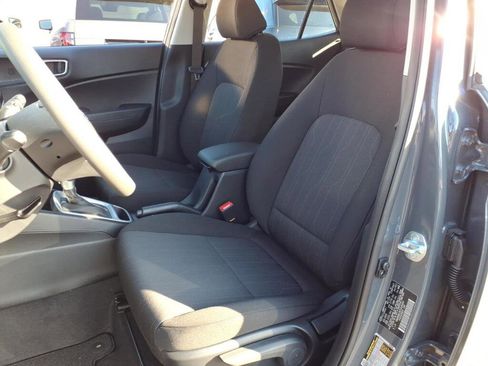New 2026 Hyundai Venue SE FWD image 5