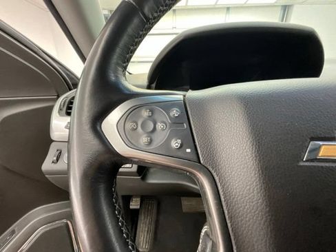 Used 2020 Chevrolet Tahoe Premier AWD/4WD image 16